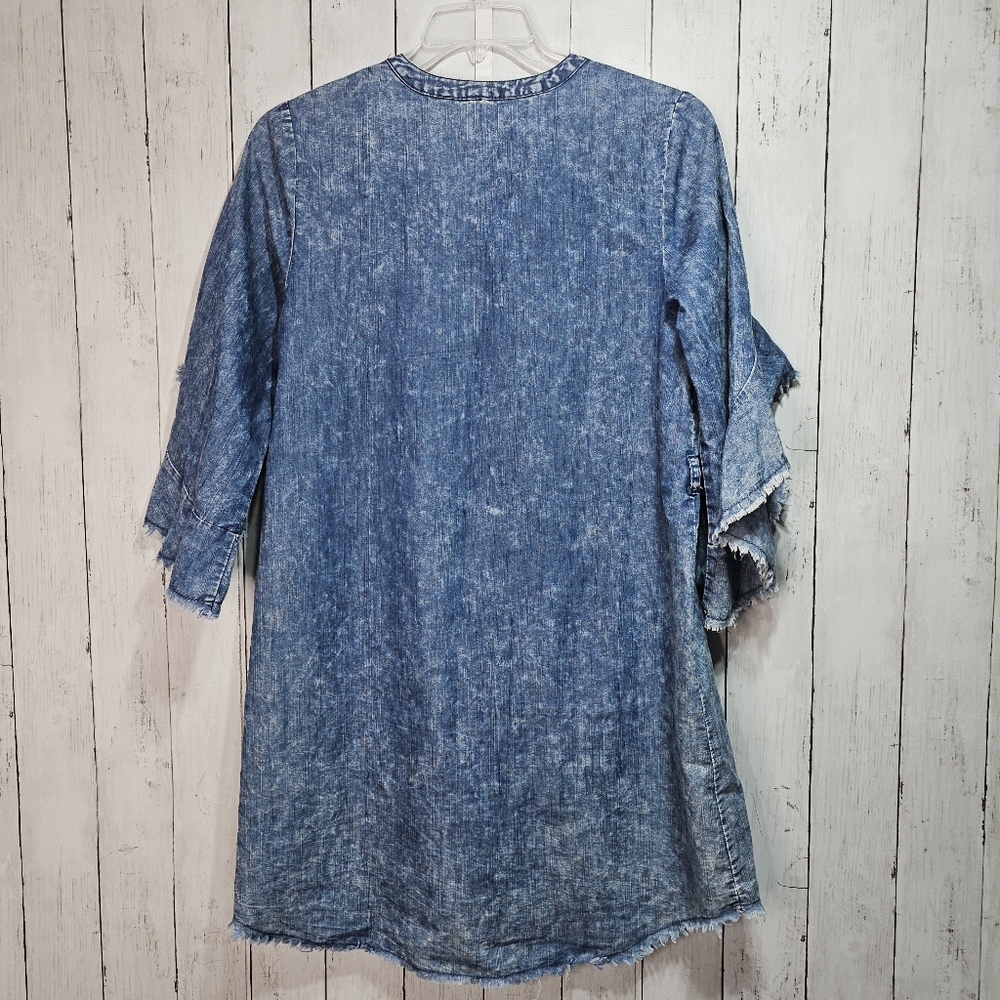 Given Kale Women's Denim Dress Flare Flutter Sleeve Raw Hem Button Front Size M. - Picture 9 of 9